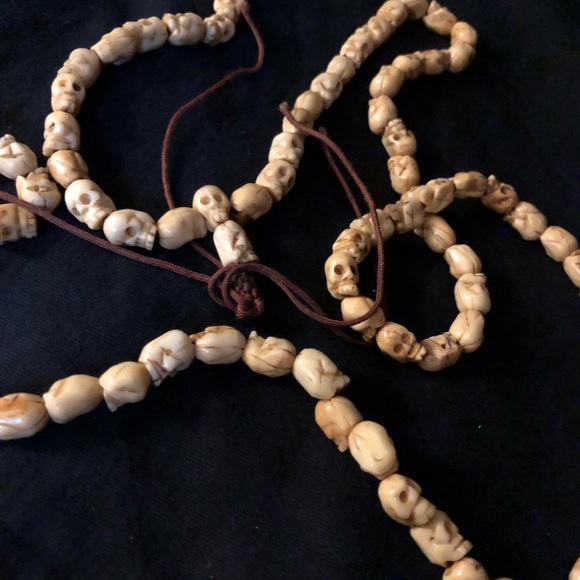 This is very rare It is bone! Real shrunken heads - Picture 5 of 6